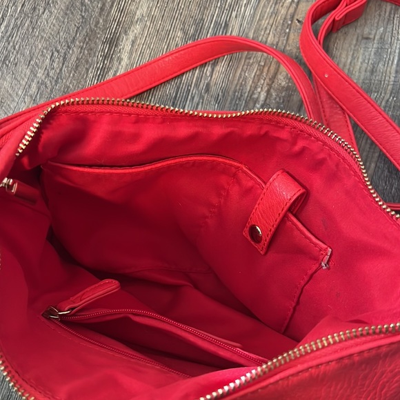 Red handbag - Picture 3 of 7